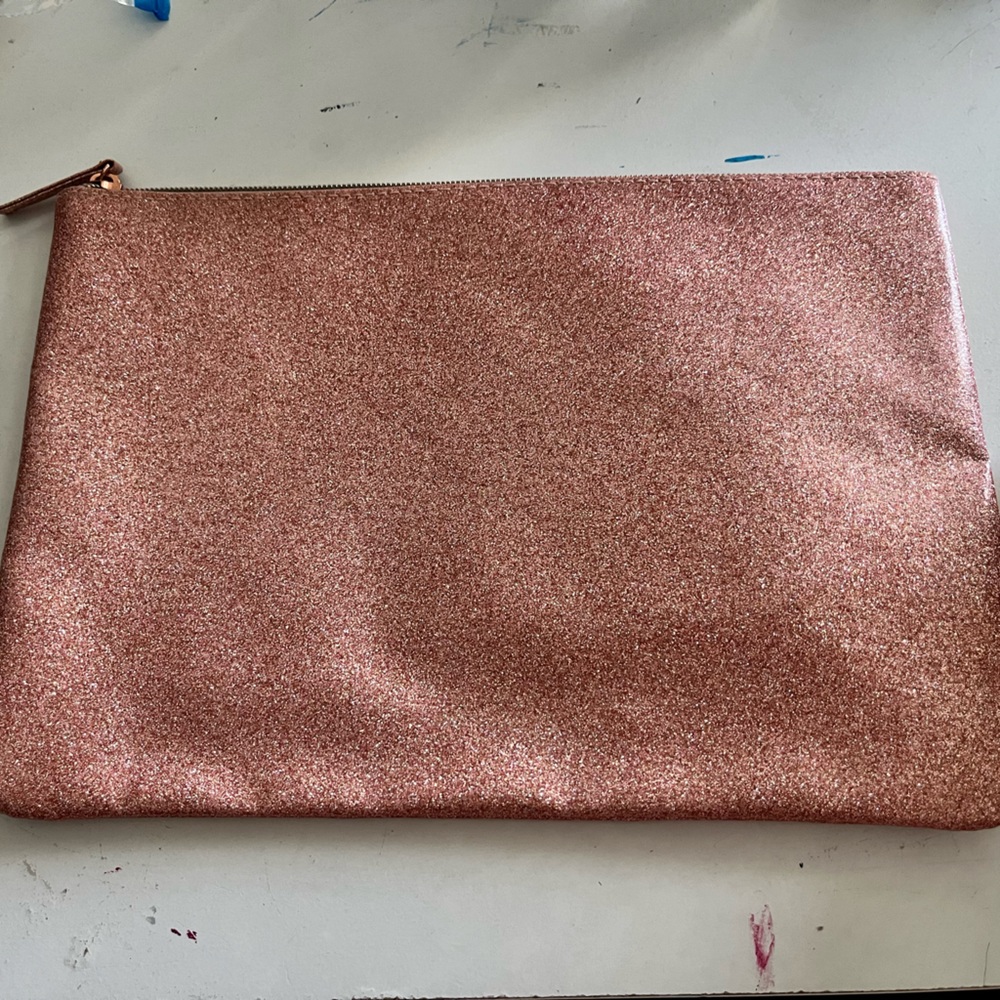 Pink glitter zipper pouch